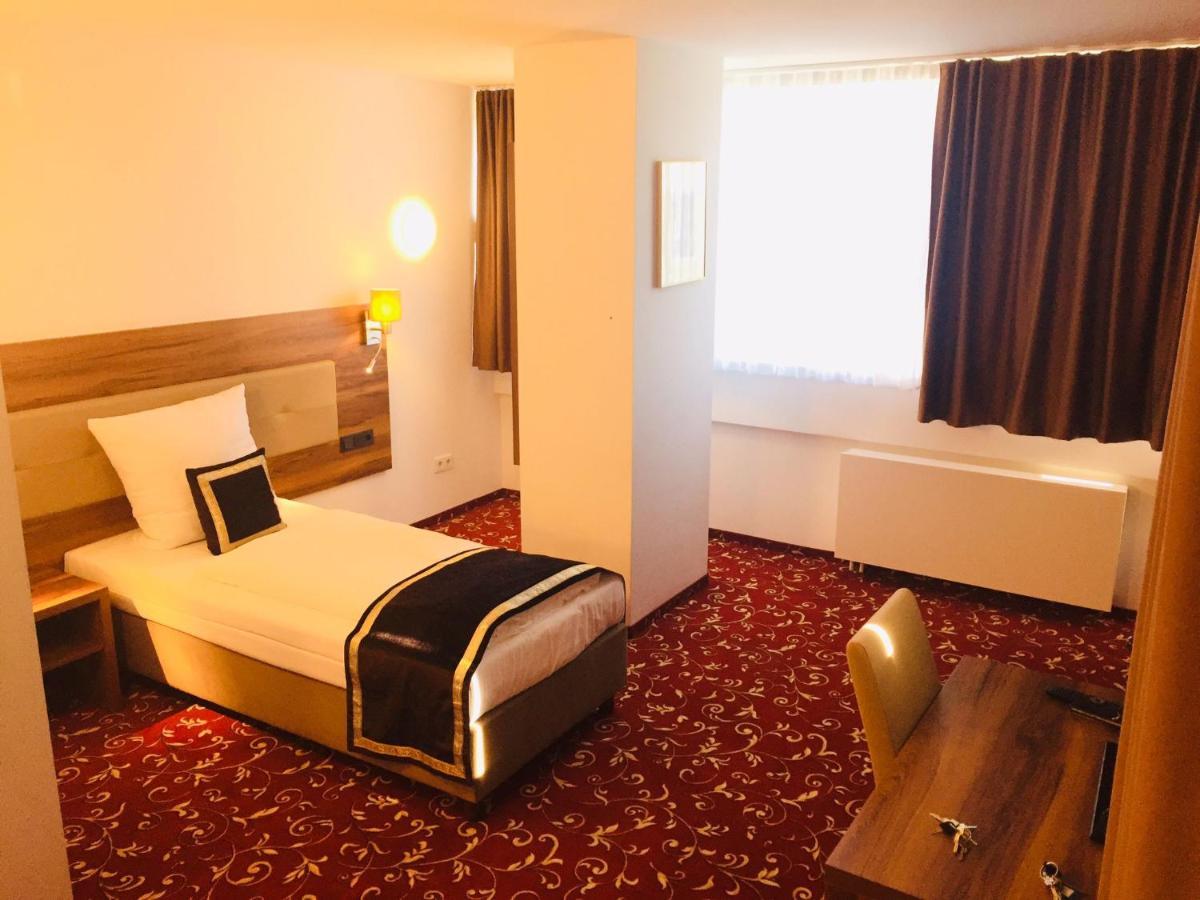 Hotel Luna Offenbach am Main Exterior foto